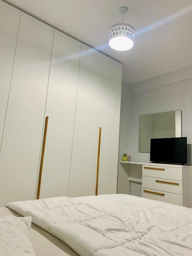 Cozy Corner Apartment Tirana Exterior foto